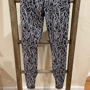 Lululemon Wonder Under leaf print leggings